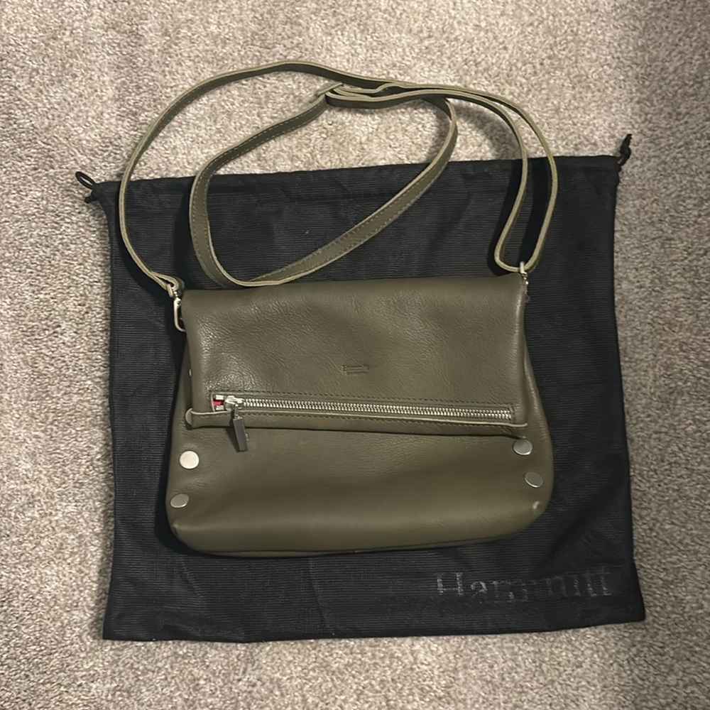 Hammett Medium VIP Crossbody Clutch